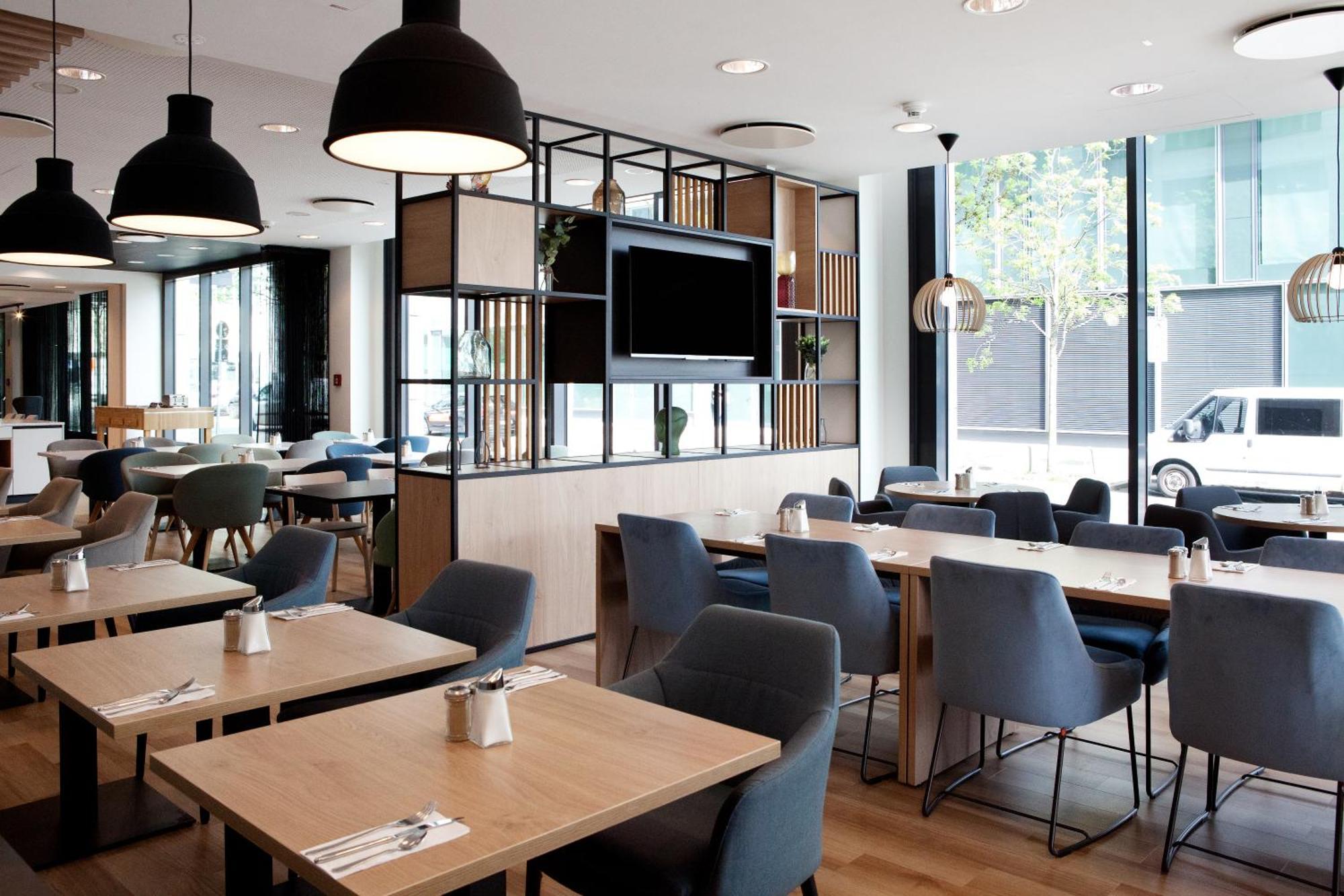 Holiday Inn Berlin City East Side By Ihg Exterior photo