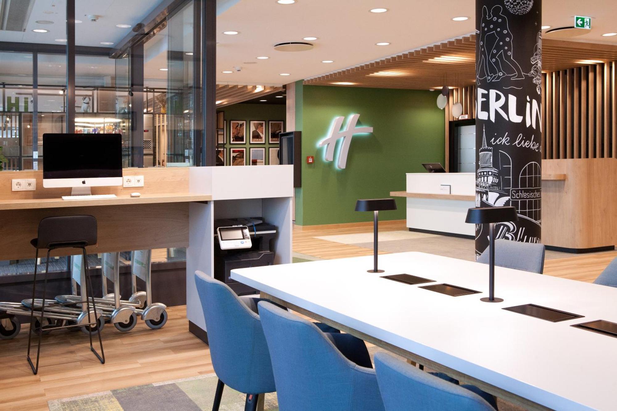 Holiday Inn Berlin City East Side By Ihg Exterior photo