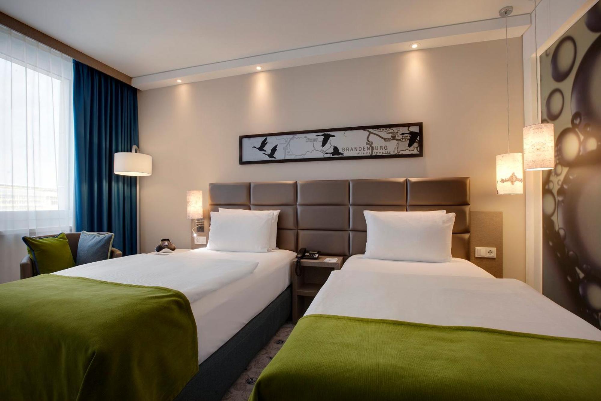 Holiday Inn Berlin City East Side By Ihg Exterior photo