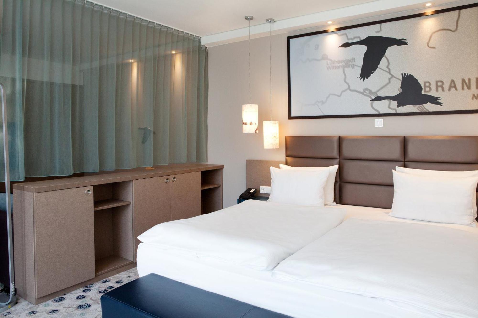 Holiday Inn Berlin City East Side By Ihg Exterior photo